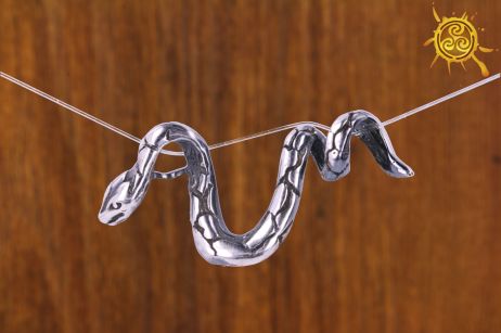 Wąż WISIOREK srebro - mądrość, moc, siła
